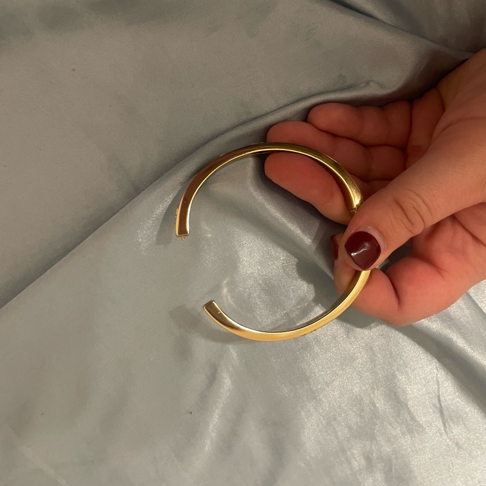 Signature hinge bangle by Coach in gold - Picture 3 of 3